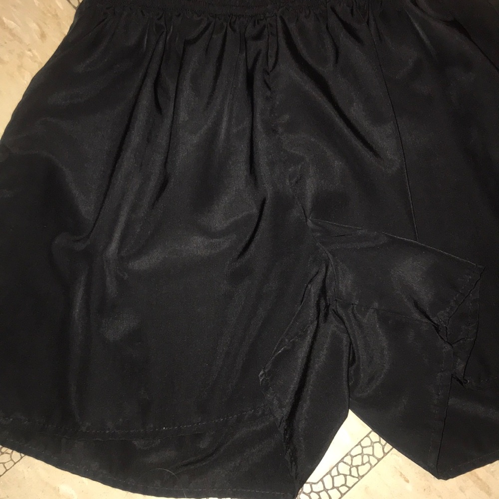 Shorts - Picture 4 of 4